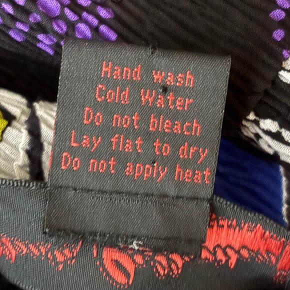 Pleats Collection Red Purple Art To Wear Open Front Cardigan Vest Womens Size XL - Picture 9 of 9